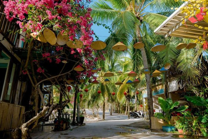Coco Beach - Thiên đường sống ảo tại Lagi