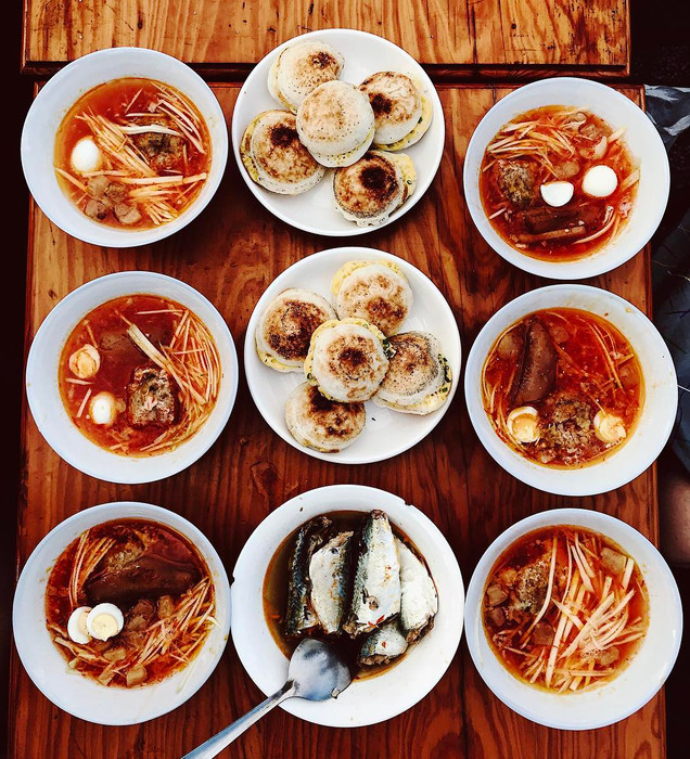 Dĩa bánh căn hấp dẫn chuẩn vị Phan Thiết