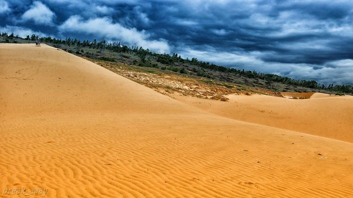 Diện mạo đồi cát thay đổi liên tục