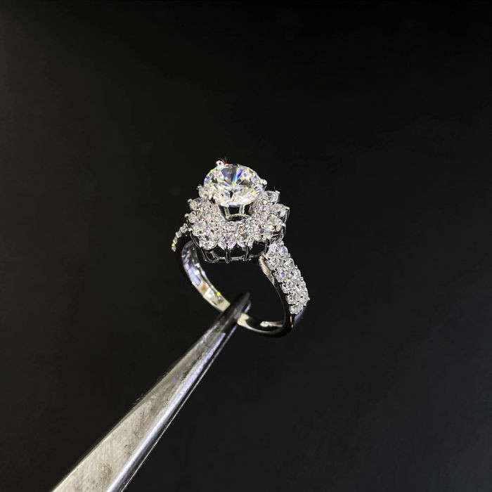 Đồng hồ thời trang tại tiệm vàng Tèo Kim Trúc Phan Thiết