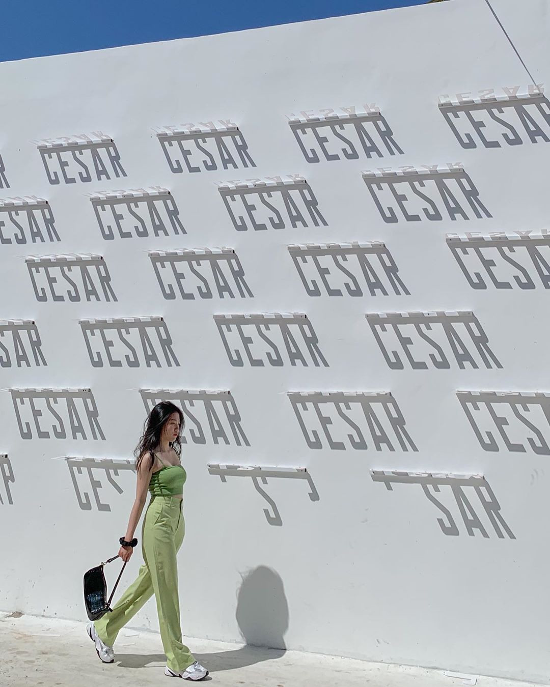 Góc chụp ảnh thời trang lý tưởng tại Cesar Homestay Mũi Né