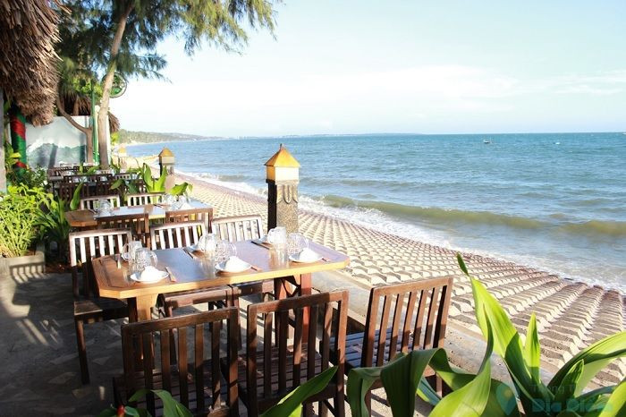 Hải sản tươi ngon tại Quán Ngọc Sương Mũi Né view biển