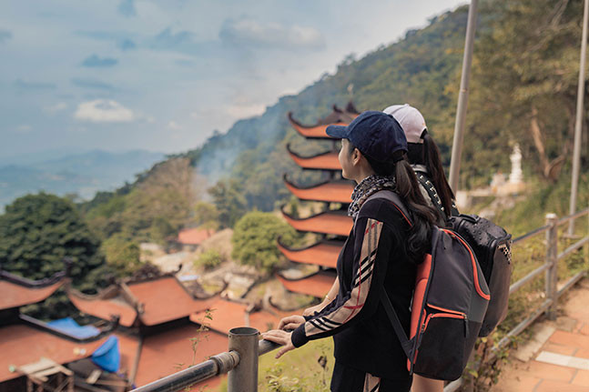 Khám phá chùa trên đỉnh núi Tà Cú
