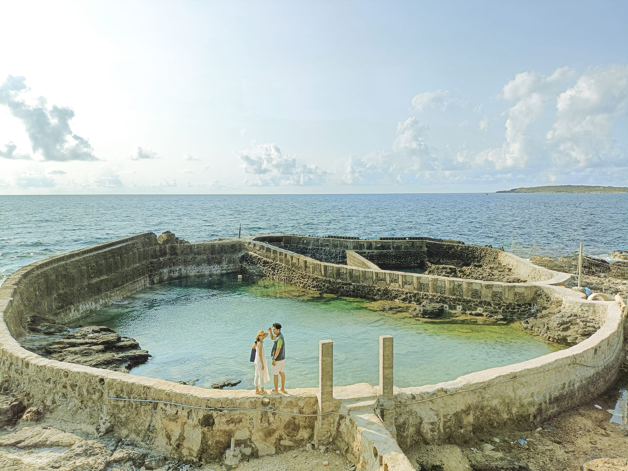 Khu vực Dinh Mộ Thầy Sài Nại, một điểm du lịch tâm linh quan trọng tại Phú Quý