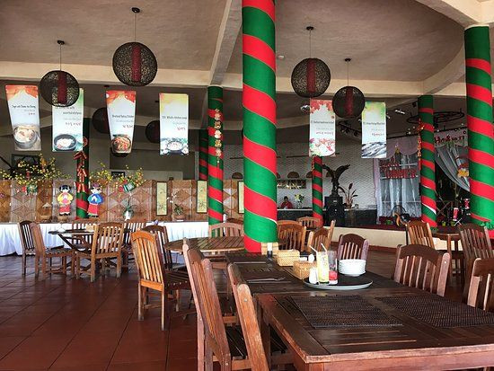 Mặt tiền nhà hàng Cyclo gần resort Aroma Beach tại Mũi Né