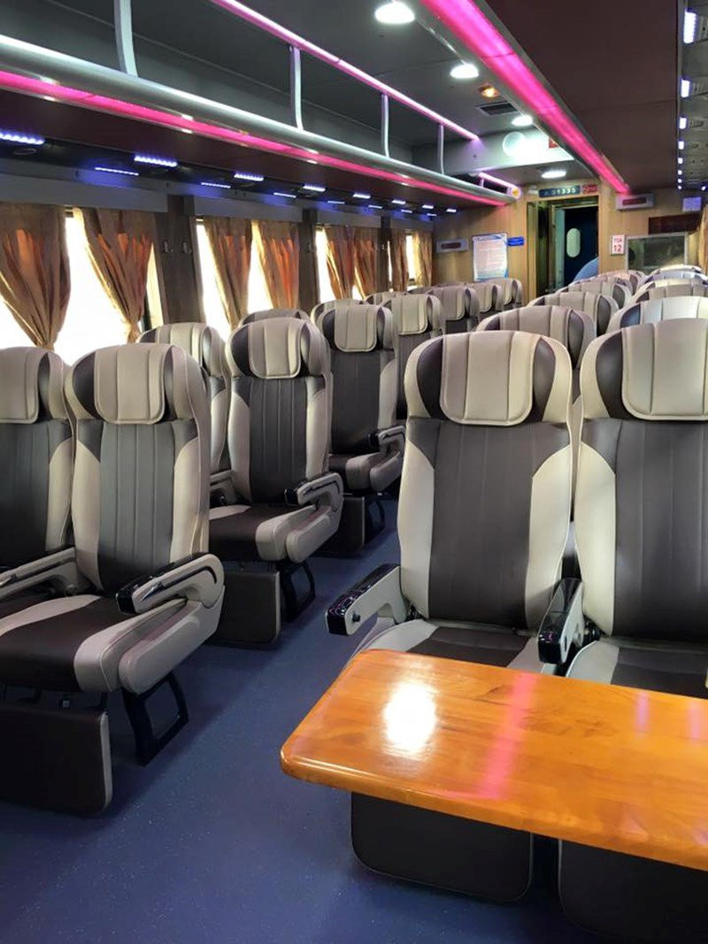 Nội thất sang trọng bên trong toa tàu 5 sao