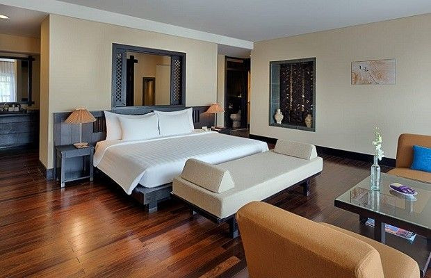 Phòng Deluxe tại Anantara Mui Ne Resort với thiết kế pha trộn cổ điển và hiện đại