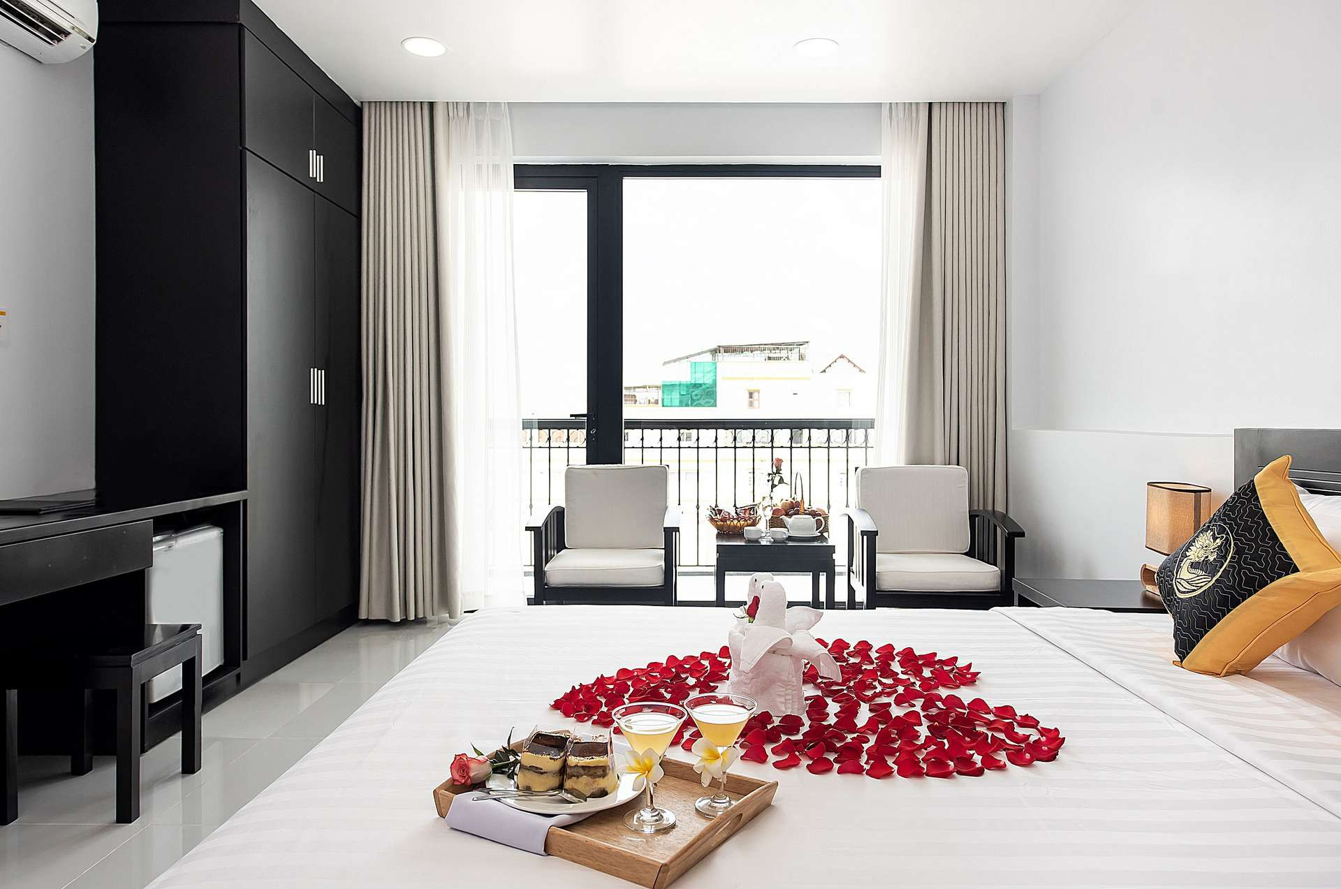 Phòng nghỉ cao cấp tại Khách sạn Hoang Long Phan Thiết