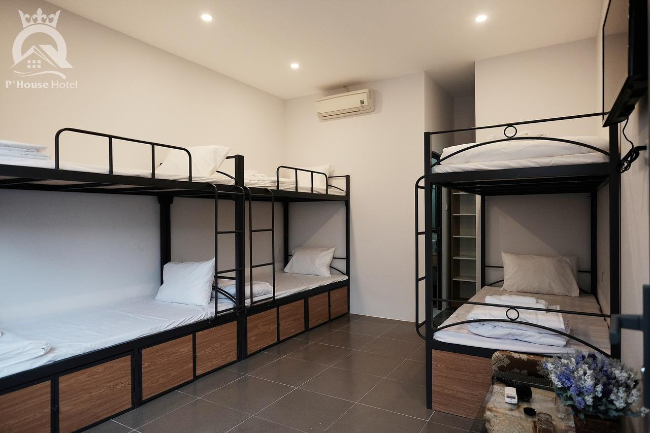 Phòng nghỉ hiện đại tại P House Homestay
