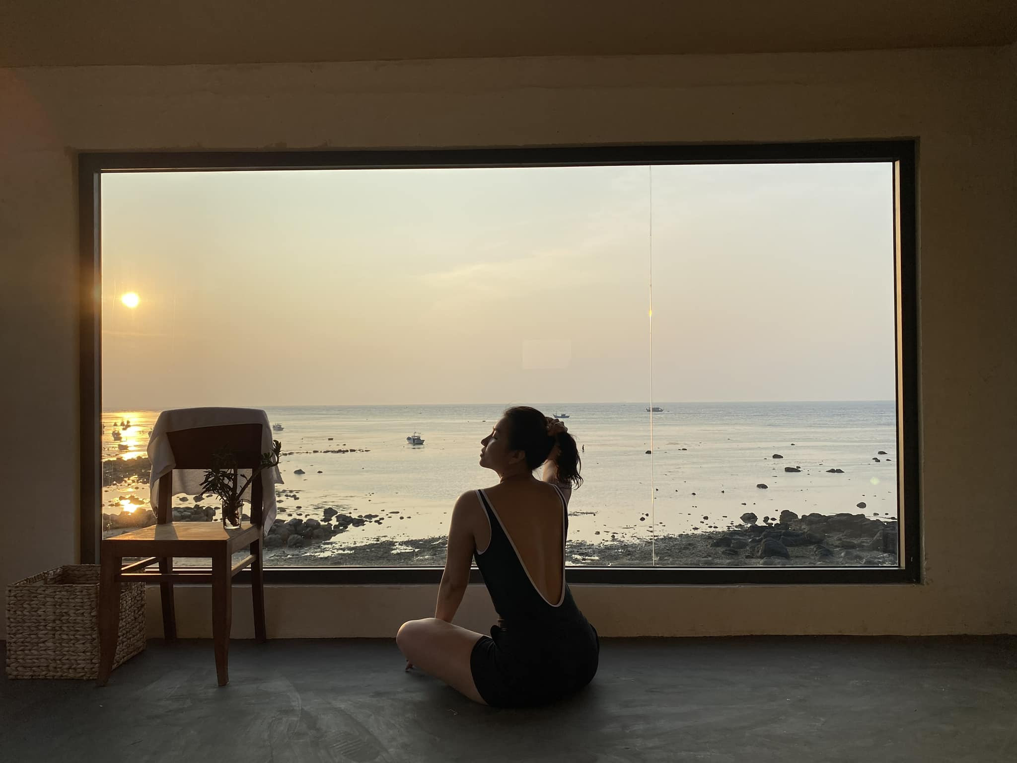 View biển tuyệt đẹp nhìn từ ban công hoặc cửa sổ tại Rì Rào Homestay trên đảo Phú Quý