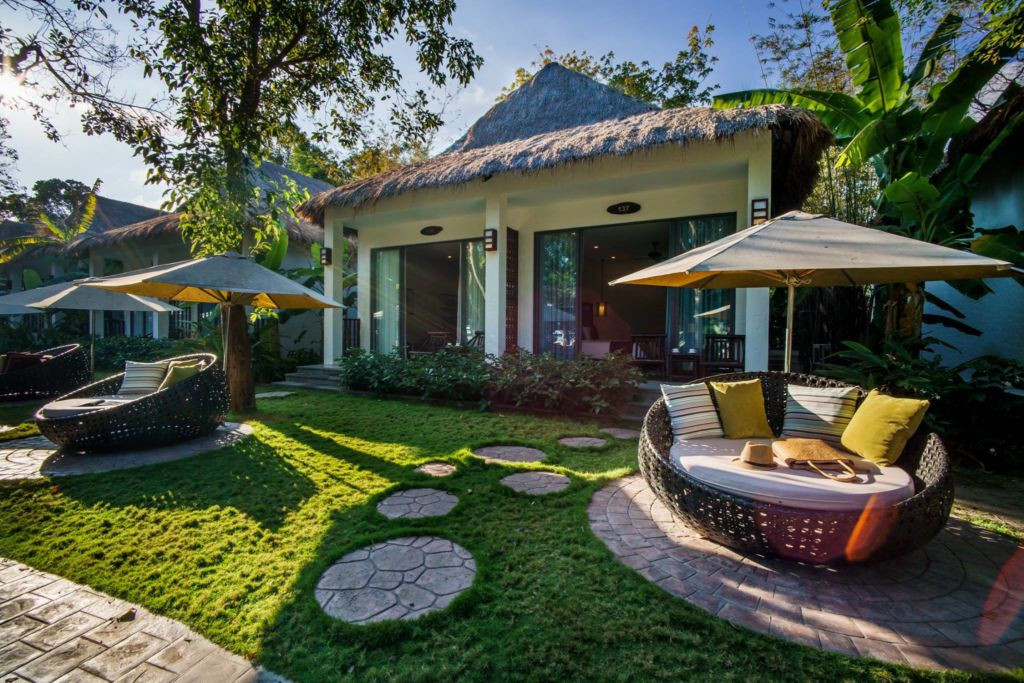 Hồ bơi vô cực tại Hương Phong Hồ Cốc Beach Resort