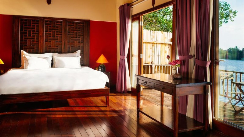 Phòng ngủ tiện nghi và ấm cúng, thiết kế tinh tế với gam màu tự nhiên tại An Lam Retreats Saigon River.