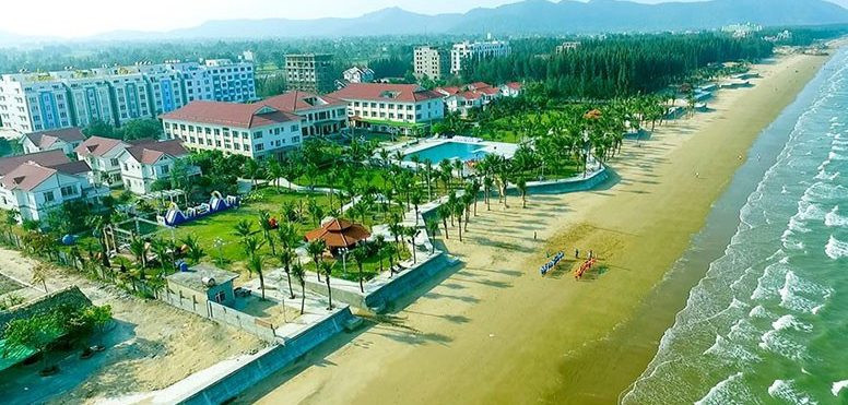 Cảnh quan biển Tiên Trang gần dự án bất động sản