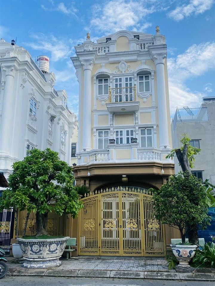 Hình ảnh một trong những căn biệt thự tại Khu đô thị Cát Lái