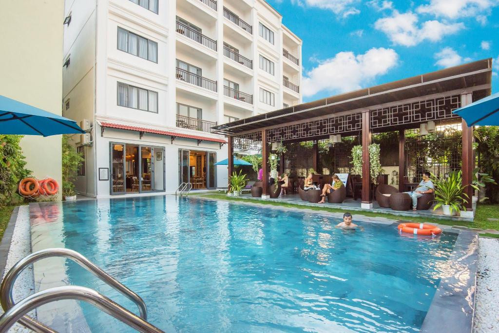 Hình ảnh toàn cảnh khu nghỉ dưỡng Khách sạn Golden Pearl Hội An Hotel nhìn từ trên cao