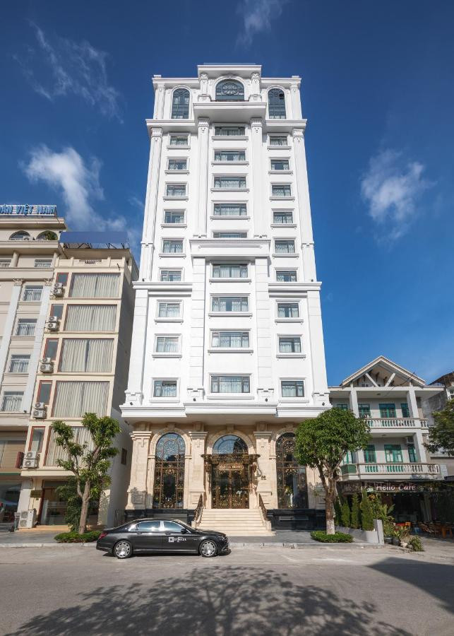 Khách sạn D'Lecia Hotel Hạ Long