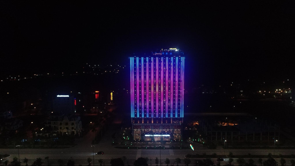 Khách sạn Hạ Long New Centre Hotel nhìn từ trên cao