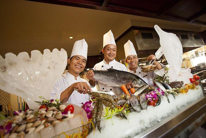 Khu ẩm thực phong phú tại khu nghỉ dưỡng Indochine Palace