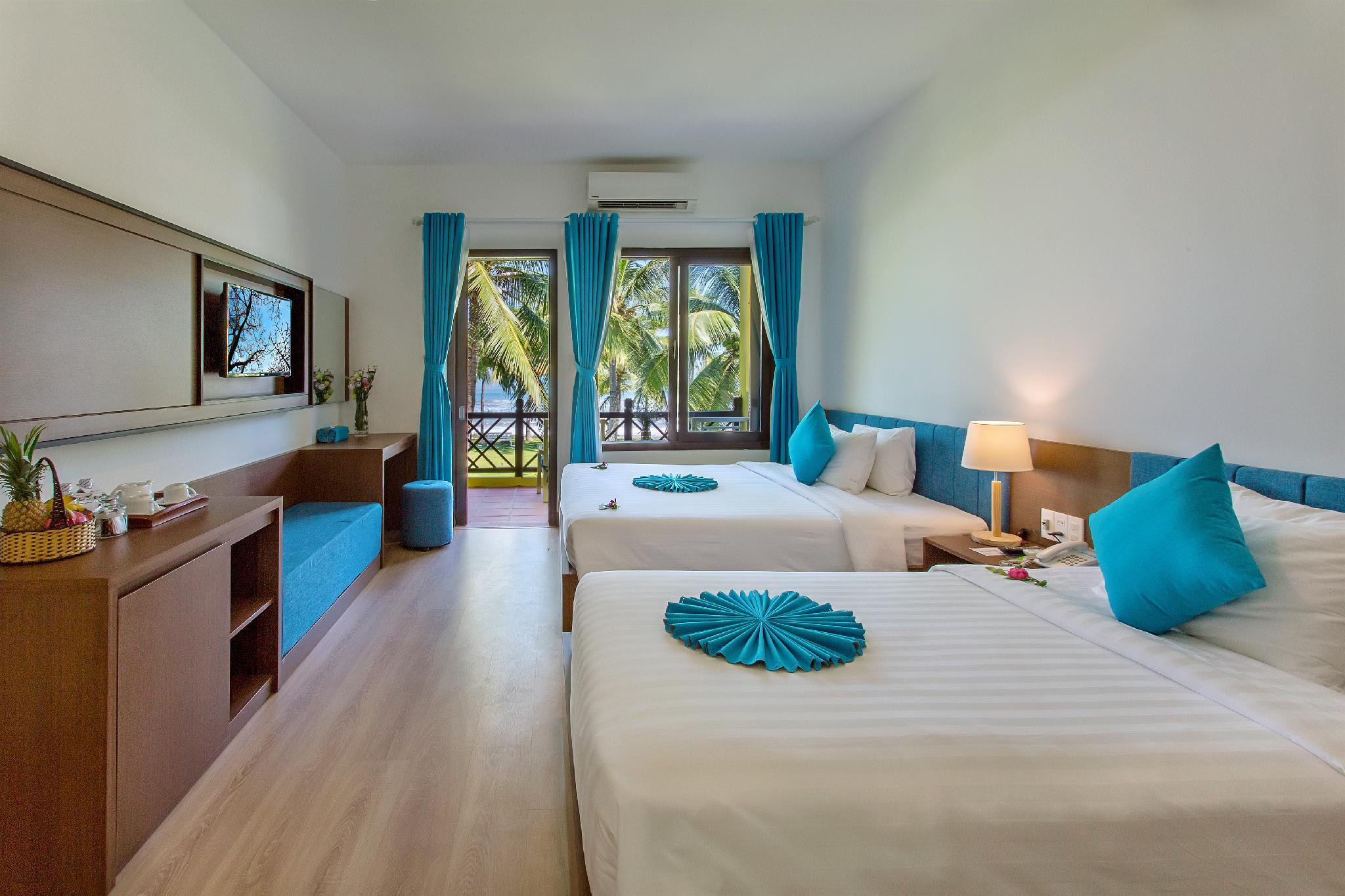 Khu nghỉ dưỡng Tropical Beach Hoi An Resort thiết kế sang trọng, đẹp mắt