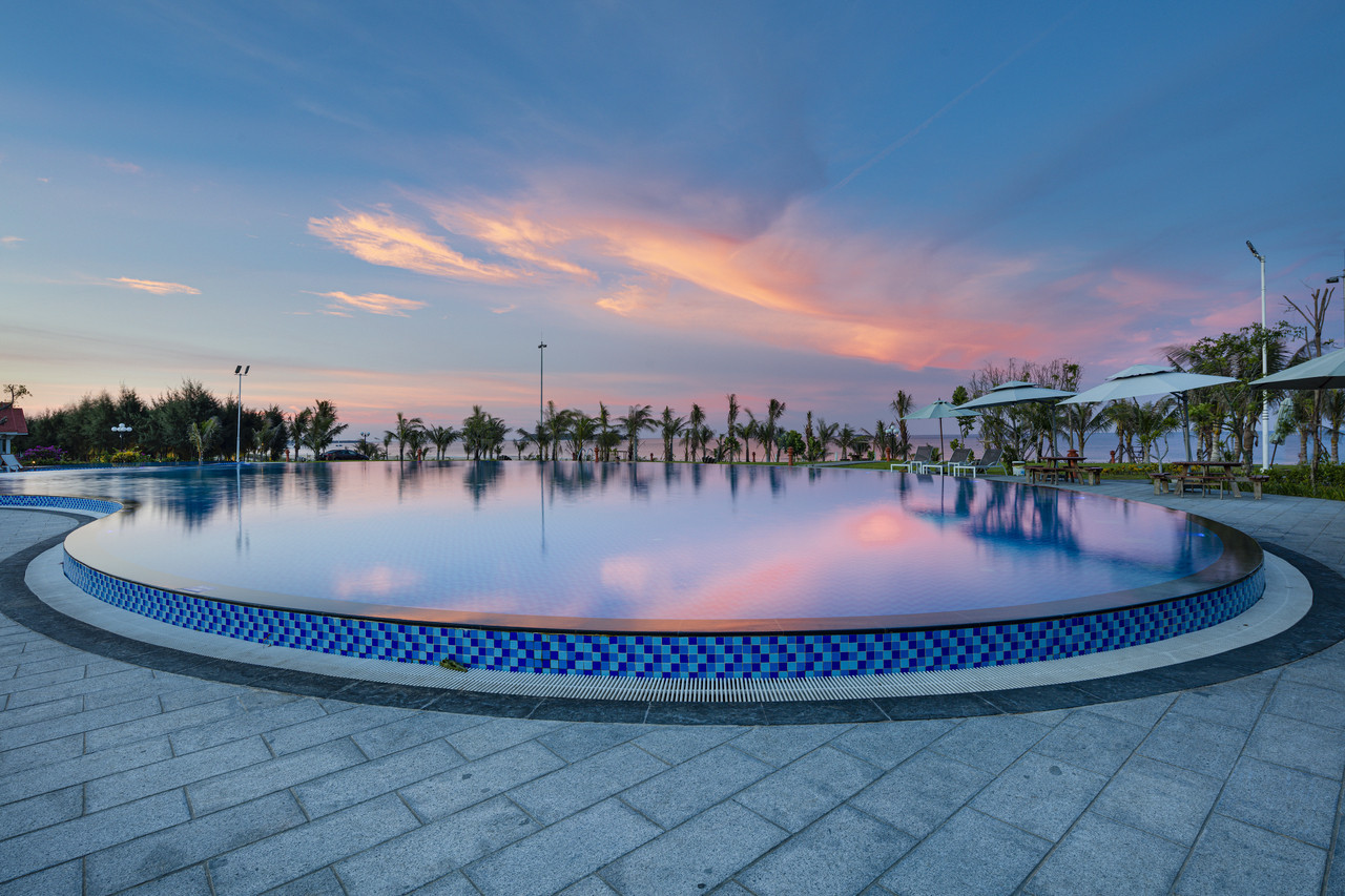 Lối vào sang trọng tại khu nghỉ dưỡng Sao Mai Beach Resort