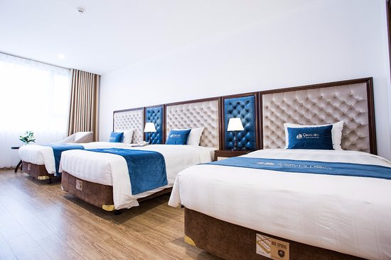 Phòng ngủ tiện nghi tại Khách sạn Song Lộc Luxury Hạ Long