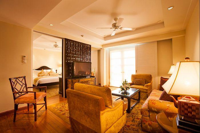 Phòng Suite cơ bản với thiết kế tinh tế tại Indochine Hotel