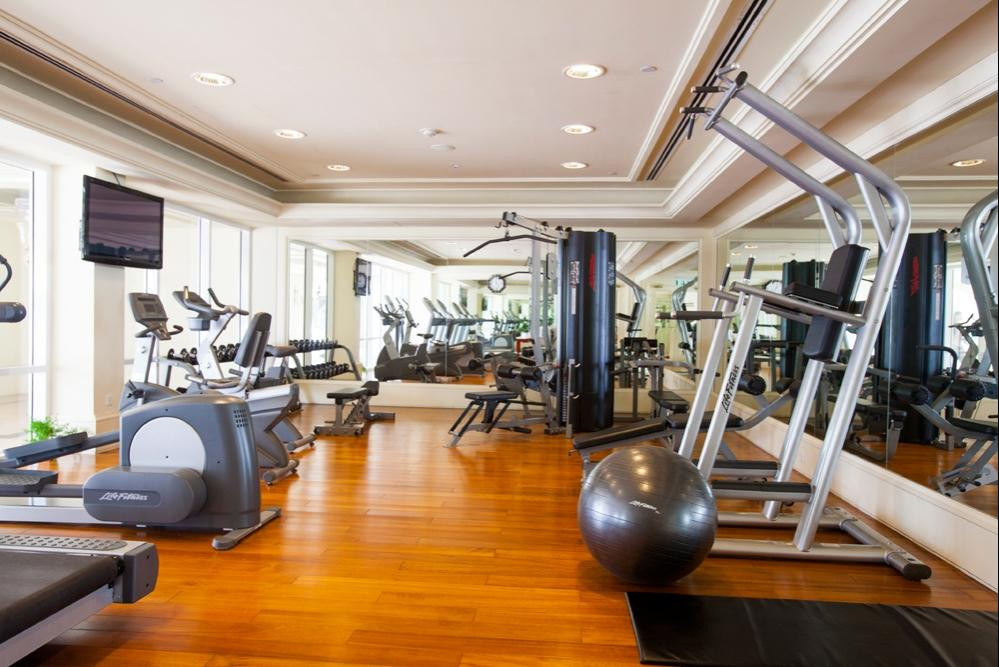 Phòng tập gym với trang thiết bị đầy đủ tại Indochine Palace