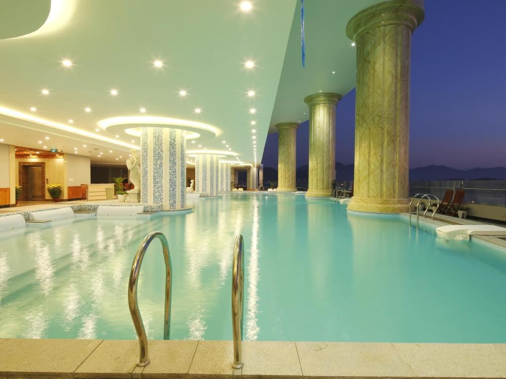 Toàn cảnh Khách sạn Bavico International Hotel Nha Trang hiện đại