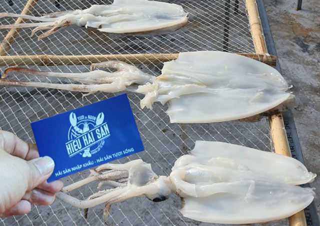 Mực 1 nắng sau khi phơi, đảm bảo độ dẻo ngọt