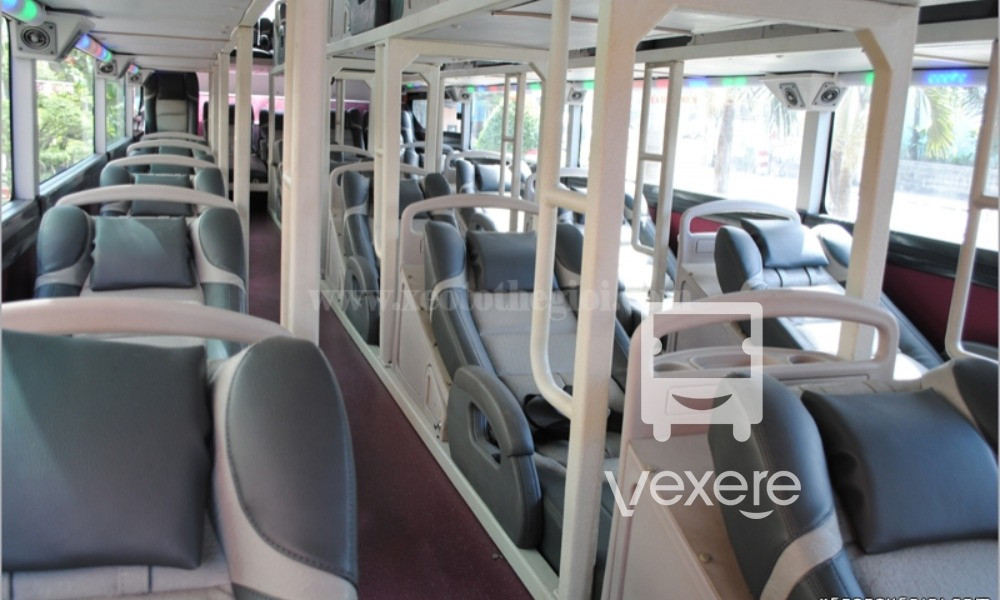 nội thất tiện nghi sang trọng của xe Nguyên Vũ, liên hệ số điện thoại xe Nguyên Vũ để trải nghiệm dịch vụ