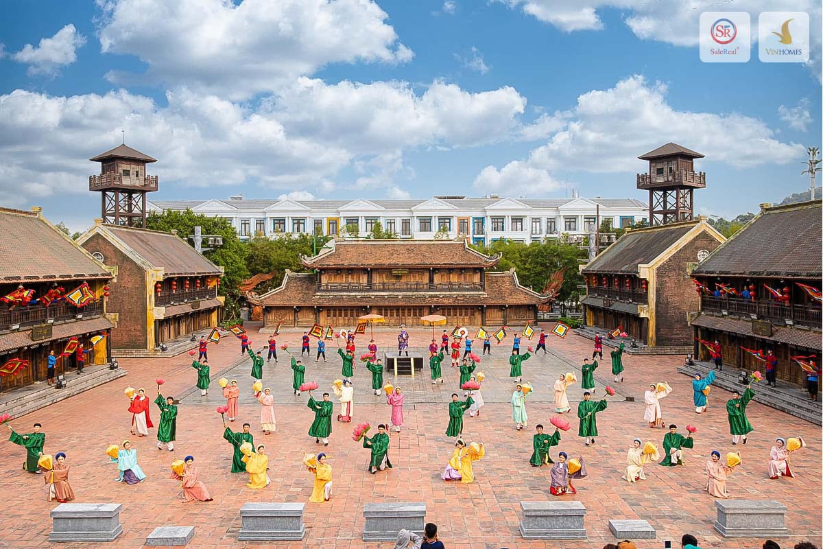 Show diễn nghệ thuật hoành tráng tái hiện di sản văn hóa Việt Nam tại công viên trải nghiệm giáo dục VinWonders Park Phú Quốc, thu hút đông đảo khán giả