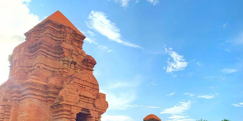 Tháp Chăm Poshanư, di tích kiến trúc cổ của người Chăm