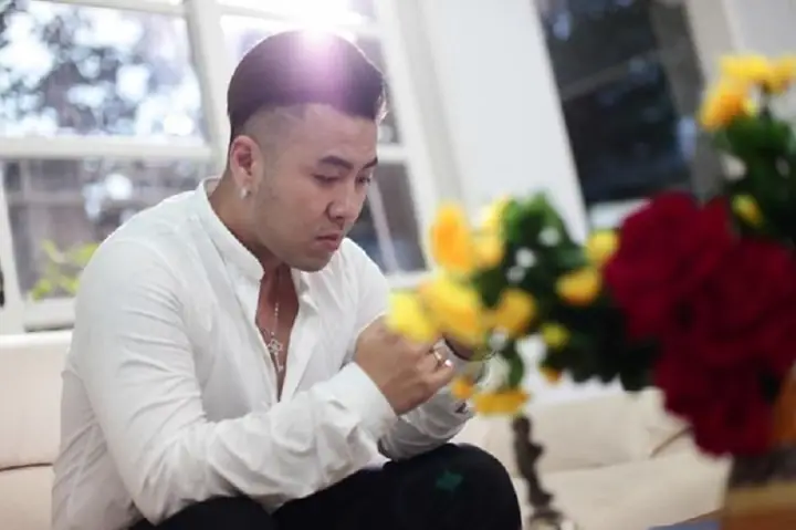 Bài Hát Nổi Bật Và Giải Thưởng Bài Hát Nổi Bật Và Giải Thưởng