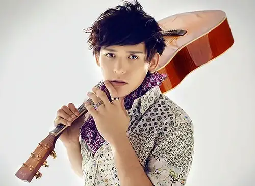 Tổng Quan Về Anthony Neely: Từ Gốc Gác Đến Tài Năng Đa Diện