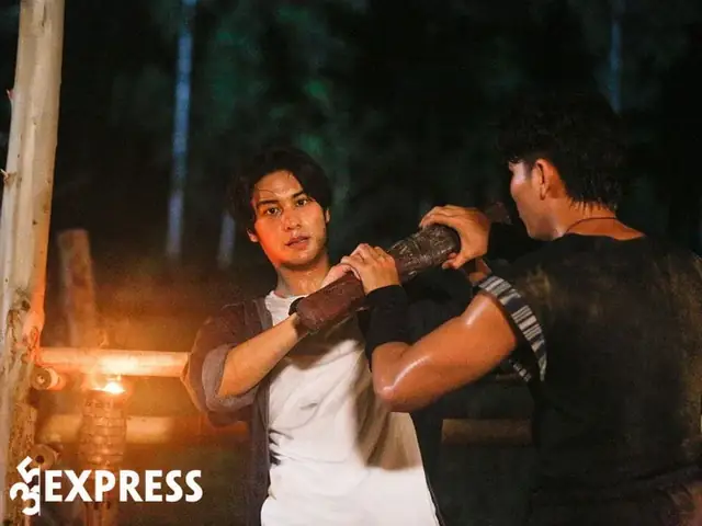 Diễn Viên August Vachiravit: Ngôi Sao Sáng Của Xứ Chùa Vàng