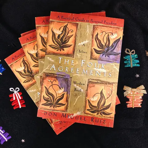 Bạn Là Ai Trong Mắt Người Khác Sách Bạn Là Ai Trong Mắt Người Khác Sách