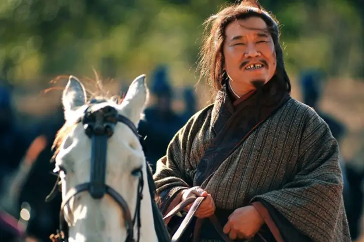 Tiểu Sử Cuộc Đời Bàng Thống