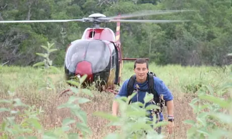 Bear Grylls Là Ai: Hành Trình Từ Đặc Nhiệm Sas Đến Biểu Tượng Sinh Tồn Toàn Cầu