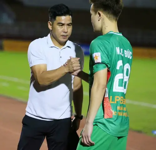 Tân Hlv Trưởng Clb Ninh Bình Là Ai? - Ảnh 1.