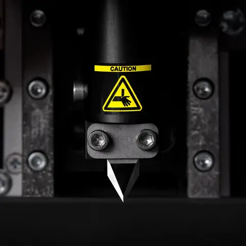 Blvck Vines Là Ai? Giải Mã Danh Tính Đằng Sau Cái Tên Này