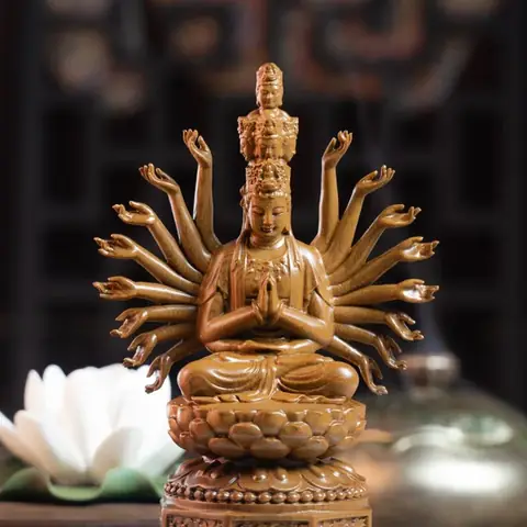 Bodhisattva Là Ai: Khám Phá Lý Tưởng Giác Ngộ Trong Phật Giáo Đại Thừa