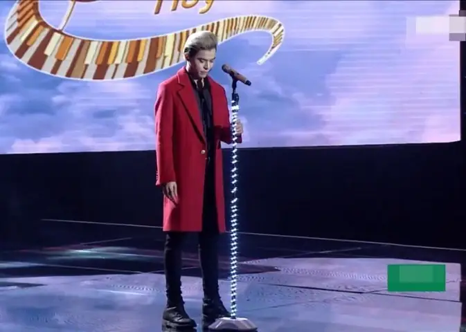 Scandal Bùi Caroon Lùm Xùm Với Rapper Tonny Việt