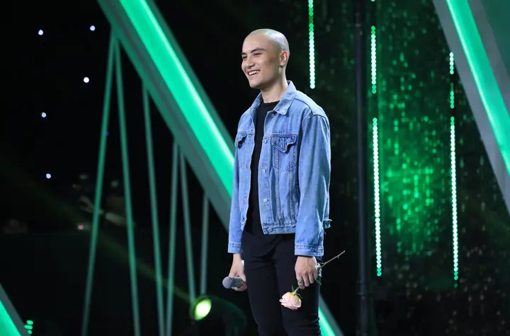 Đức Anh - Chàng Trai Gây Ấn Tượng Với Chiếc Đầu Trọc Tại "người Ấy Là Ai?" Đã Khiến Nhiều Khán Giả Không Cầm Được Nước Mắt.