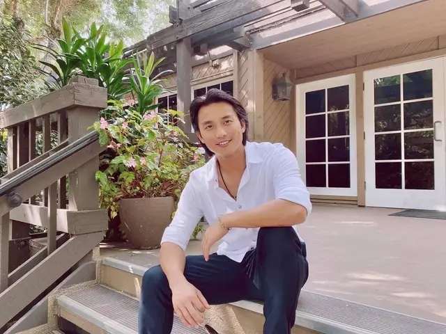 Một Số Hình Ảnh Về Ca Sĩ Đan Nguyên Theo Dòng Chảy Sự Nghiệp