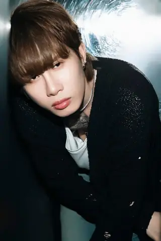 Trong Số Các Ngôi Sao Hiện Tại, Ai Là Ca Sĩ Nổi Tiếng Nhất Việt Nam? Đây Là Danh Sách Cụ Thể Top 10 Ca Sĩ Nổi Tiếng Nhất Việt Nam, Người Đứng Số 1 Là Cái Tên Không Hề Xa Lạ.