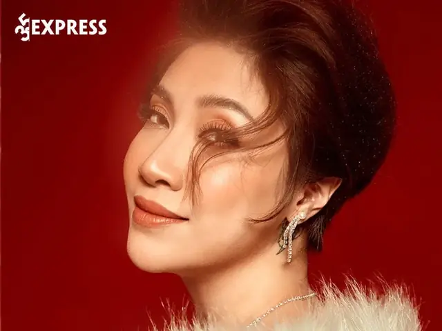 Pha Lê Công Khai Văng Tục