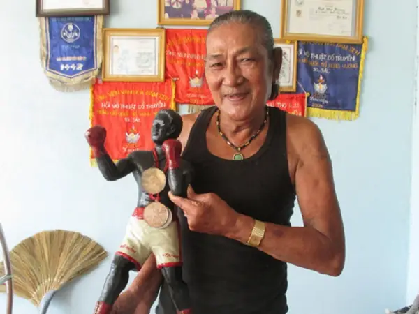 Chà Và Hương Là Ai: Giải Mã Sức Hút Của Hiện Tượng Mạng Việt