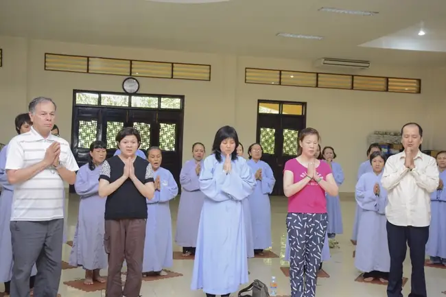 Chơn Tín Toàn Là Ai Chơn Tín Toàn Là Ai