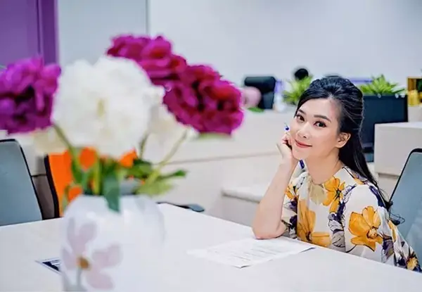 Khã¡n Giáº£ Xem Truyá»n Hã¬nh Luã´n Áº¥n Tæ°á»£ng Vá»i Cã´ Btv Cã³ Gæ°æ¡ng Máº·t Xinh Äáº¹p Vã Giá»ng Nã³i Truyá»n Cáº£m Cá»§a Báº£n Tin Thá»i Sá»± 19h Vtv. Ná»¯ Btv Khã¡nh Trang Lã Nghá» Danh Cá»§a Cã´ Khi Lã M Viá»c.