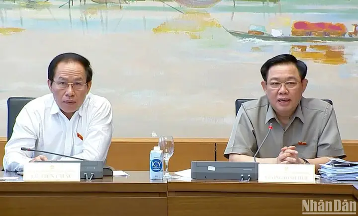 Chủ Tịch Quốc Hội Tham Gia Ý Kiến Thảo Luận. (ảnh: Duy Linh)